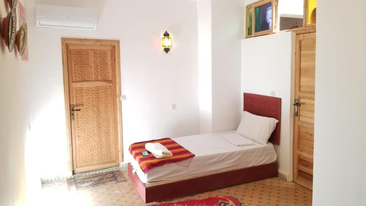 Dar Houda Hostel Fez Szoba fotó